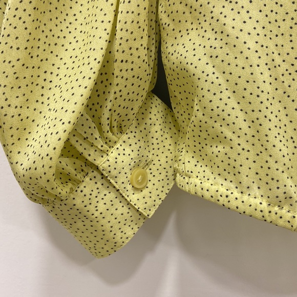 LOFT yellow blouse with pattern in size S. - Picture 4 of 7